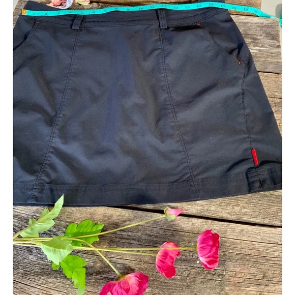 AVIA Golf Tennis Sports Skort Black Size L As New Condition - Picture 2 of 5